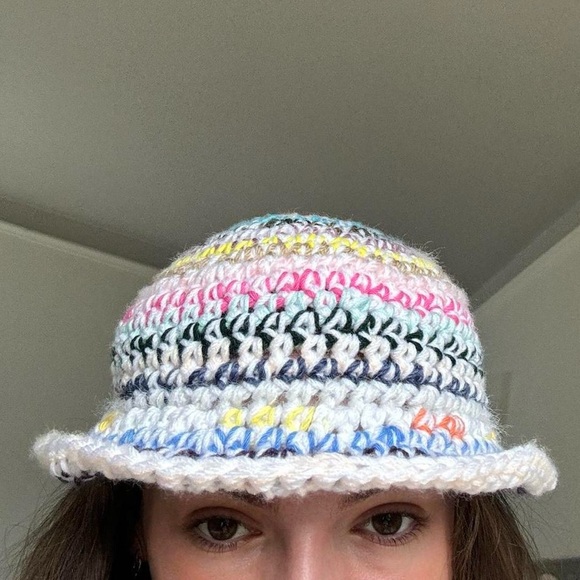 Handmade crochet bucket hat! - Picture 2 of 5